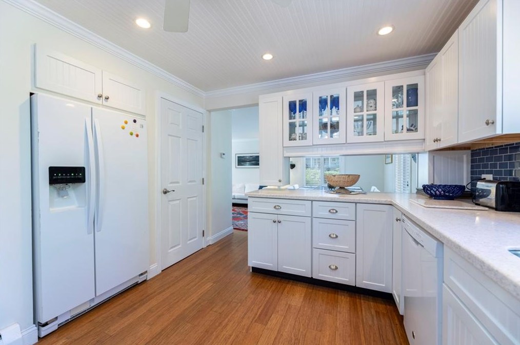 60 Cole St, Jamestown RI  02835-1326 exterior