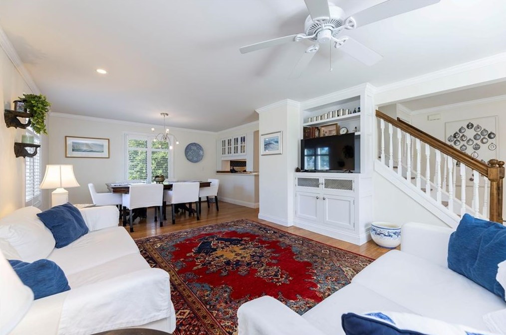 60 Cole St, Jamestown RI  02835-1326 exterior