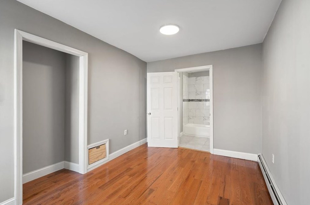 32 Potter Ave, West Warwick RI  02893-4611 exterior