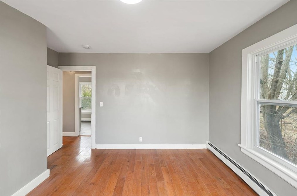 32 Potter Ave, West Warwick RI  02893-4611 exterior