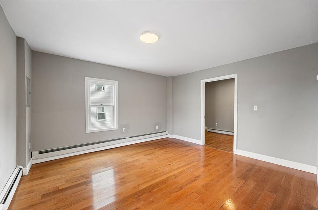 32 Potter Ave, West Warwick RI  02893-4611 exterior