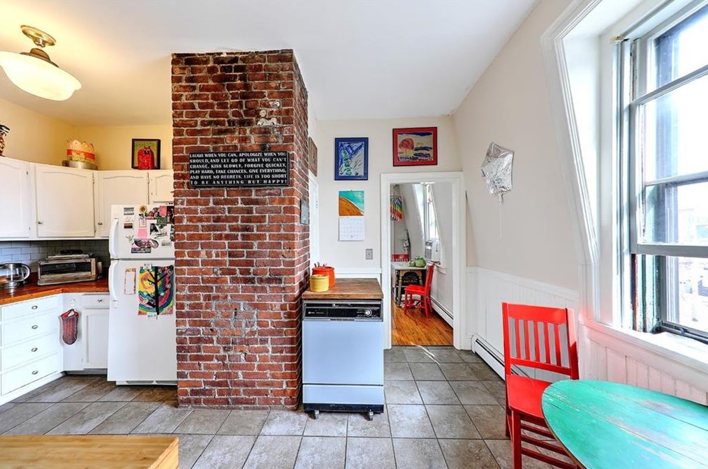 78 Hudson St, Providence RI 02909-2016 exterior