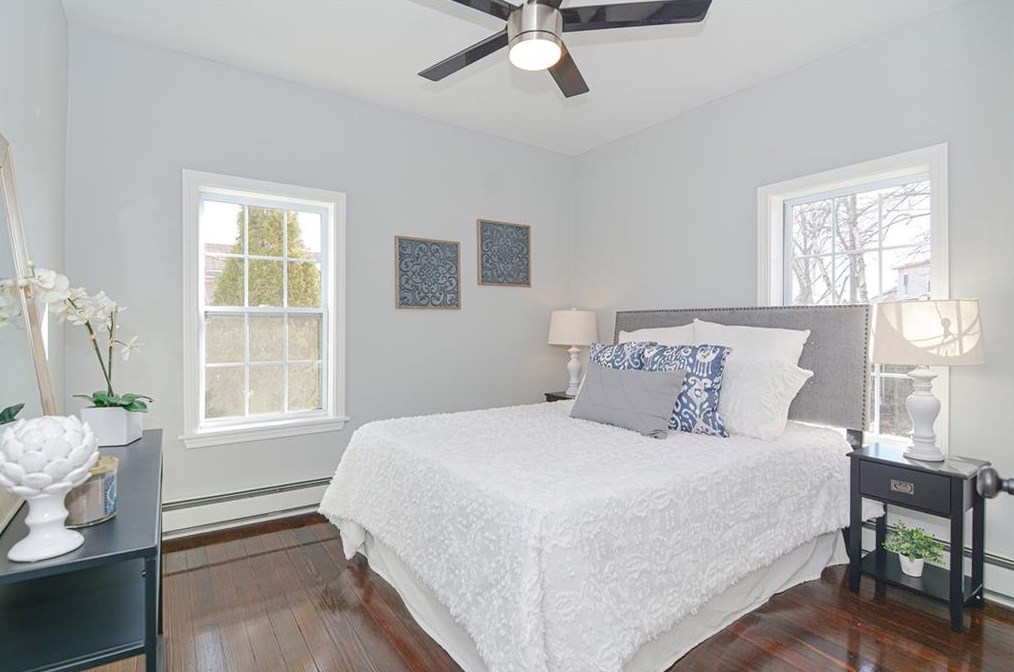 25 Ordway St, Pawtucket RI  02861-1635 exterior