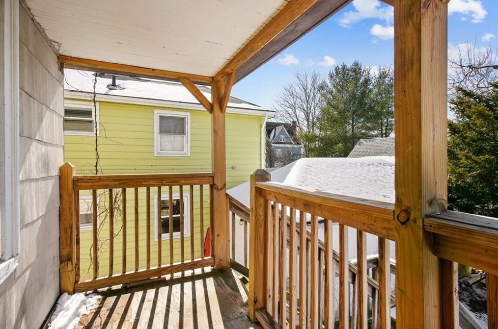 33 Epworth Ave, West Warwick RI  02893-3811 exterior