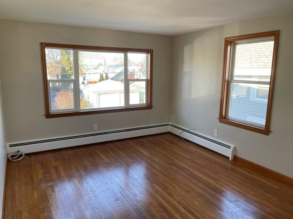 109 Chaplin St, Pawtucket RI  02861-1705 exterior