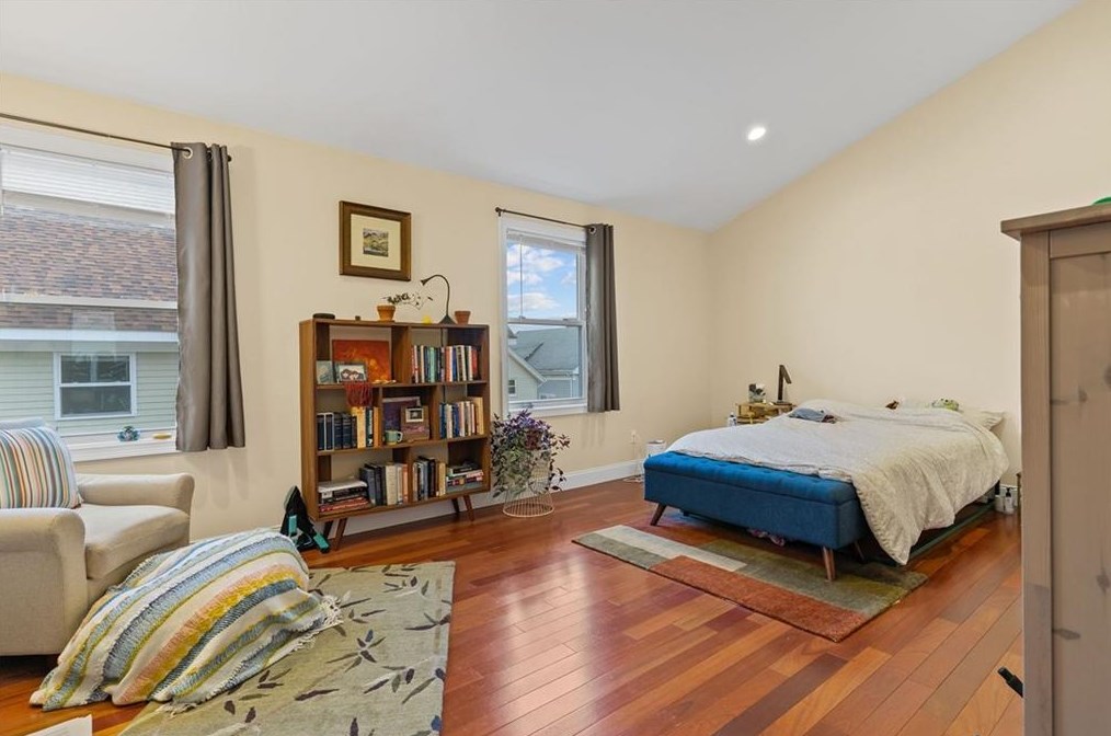 178 Gano St, Providence, RI 02906