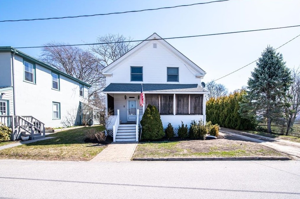 5 Columbia Ave, Jamestown RI  02835-1307 exterior