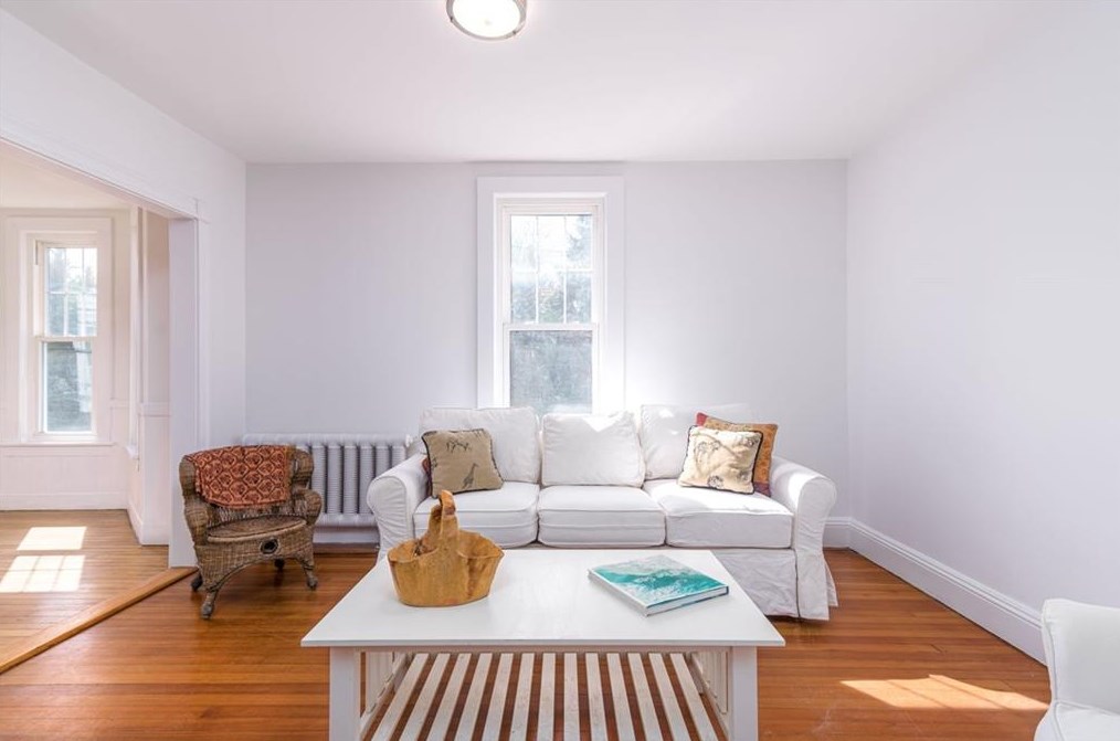 5 Columbia Ave, Jamestown RI  02835-1307 exterior