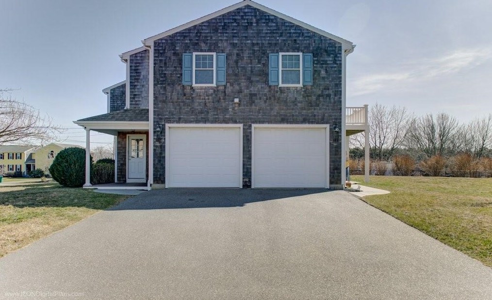 9 Hicks Ln, Portsmouth RI  02871-1971 exterior