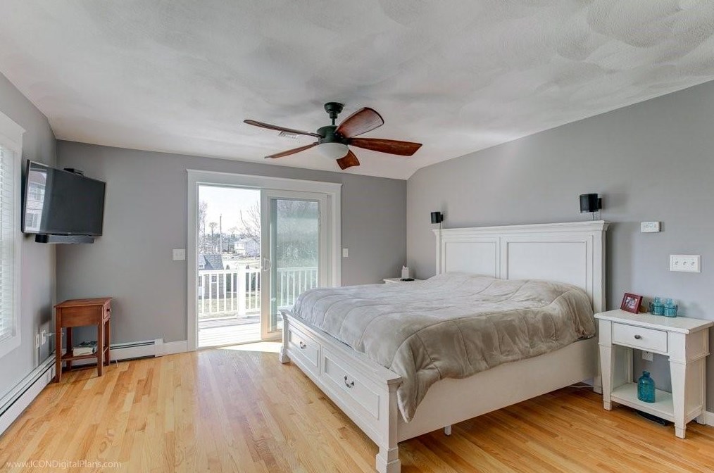 9 Hicks Ln, Portsmouth RI  02871-1971 exterior