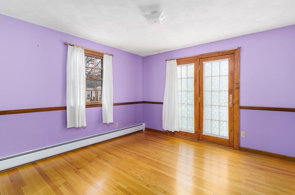 765 Willett Ave, East Providence RI  02915-2621 exterior