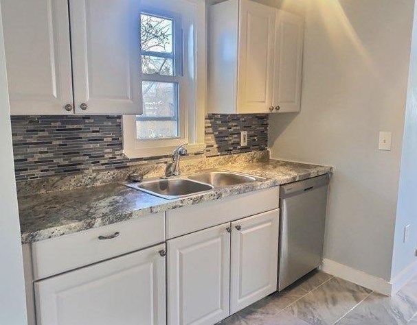 33 Princess Ave, Cranston RI  02920-6705 exterior