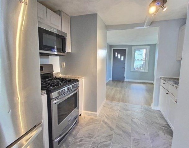33 Princess Ave, Cranston RI  02920-6705 exterior