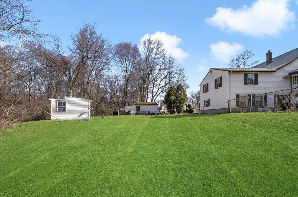 840 Eddie Dowling Hwy, North Smithfield RI  02896-8209 exterior