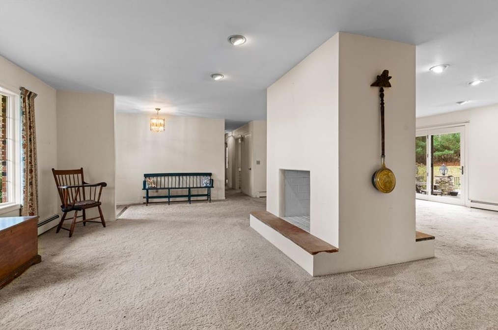 175 Woodville Alton Rd, Richmond RI  02832-2421 exterior