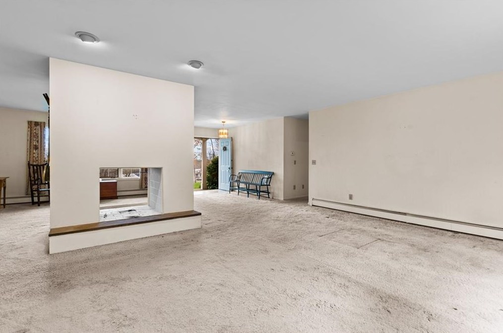 175 Woodville Alton Rd, Richmond RI  02832-2421 exterior