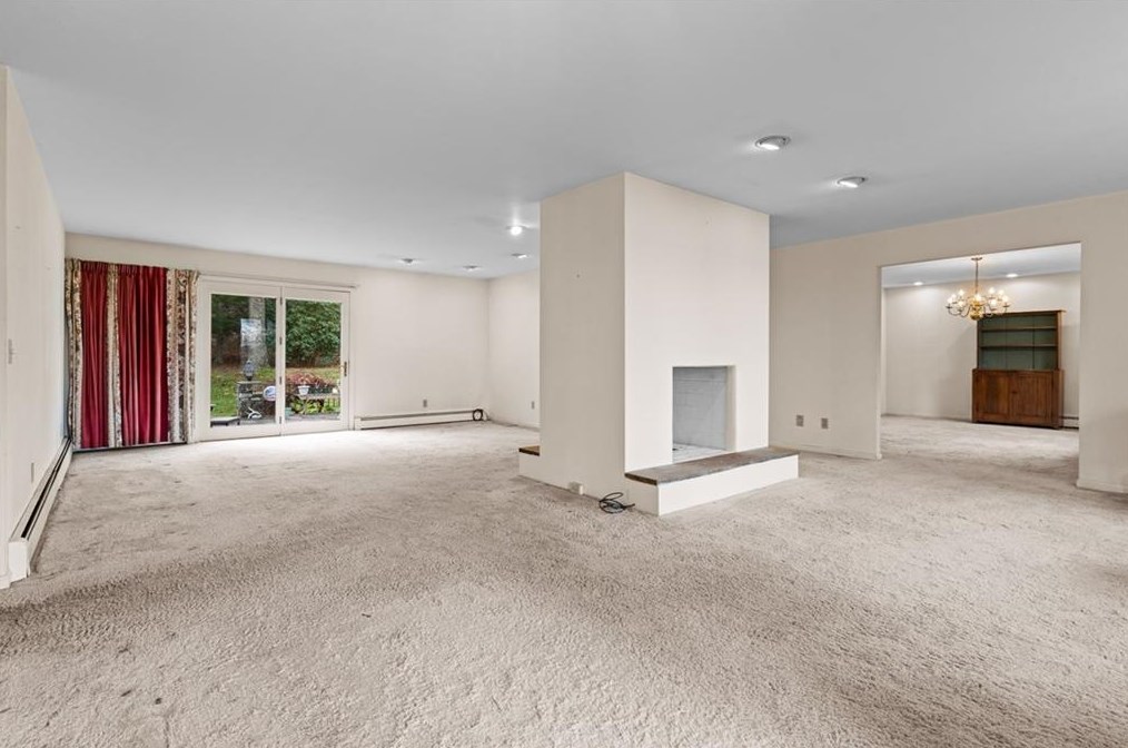 175 Woodville Alton Rd, Richmond RI  02832-2421 exterior