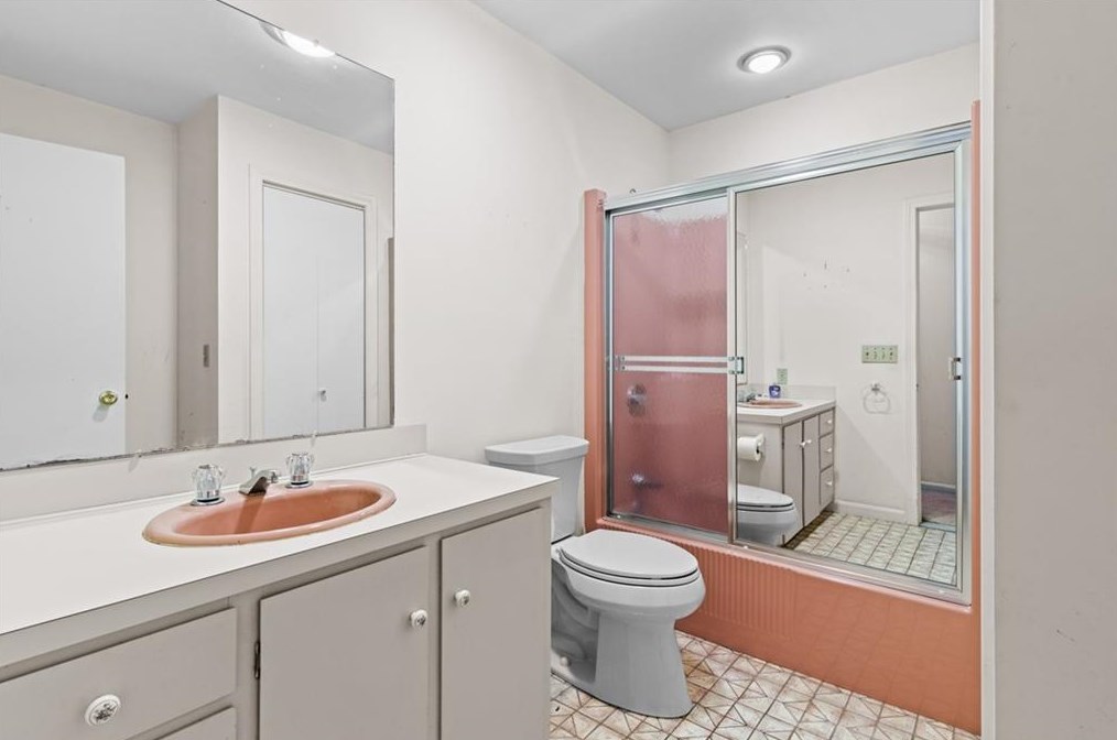 175 Woodville Alton Rd, Richmond RI  02832-2421 exterior