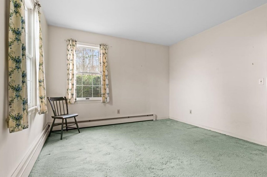 175 Woodville Alton Rd, Richmond RI  02832-2421 exterior