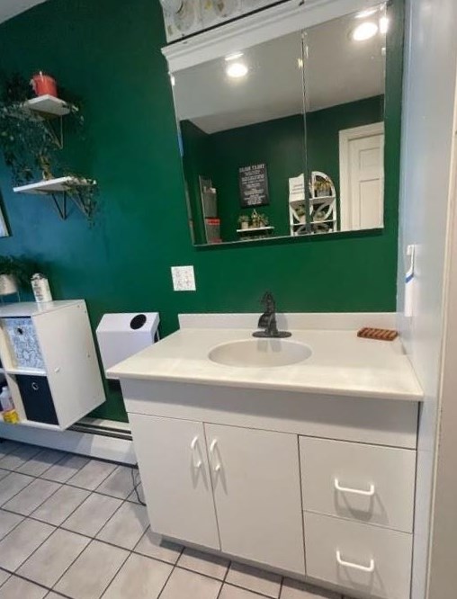 107 Norman Ave, Cranston RI  02910-5713 exterior