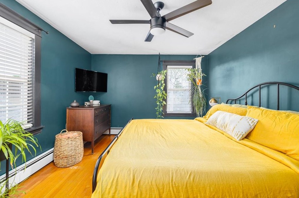 95 Oakland Ave, Cranston RI  02910-4514 exterior