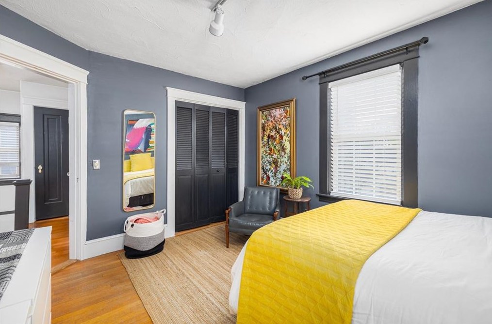 95 Oakland Ave, Cranston RI  02910-4514 exterior