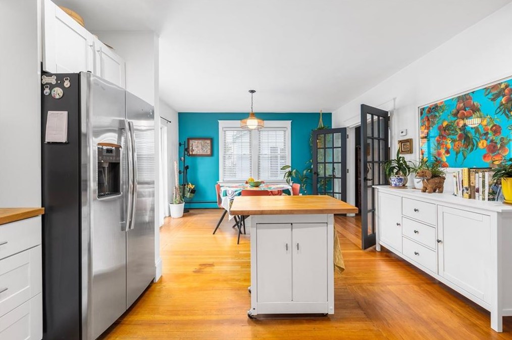 95 Oakland Ave, Cranston RI  02910-4514 exterior