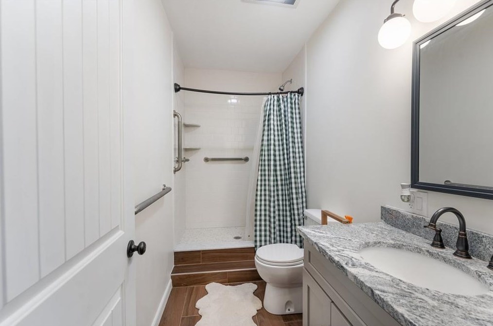 100 Foster Center Rd, Scituate RI  02825-1327 exterior