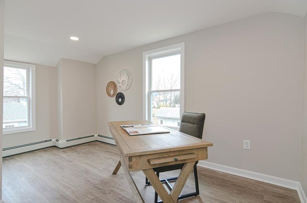 64 Burnside Ave, East Providence RI  02915-3223 exterior