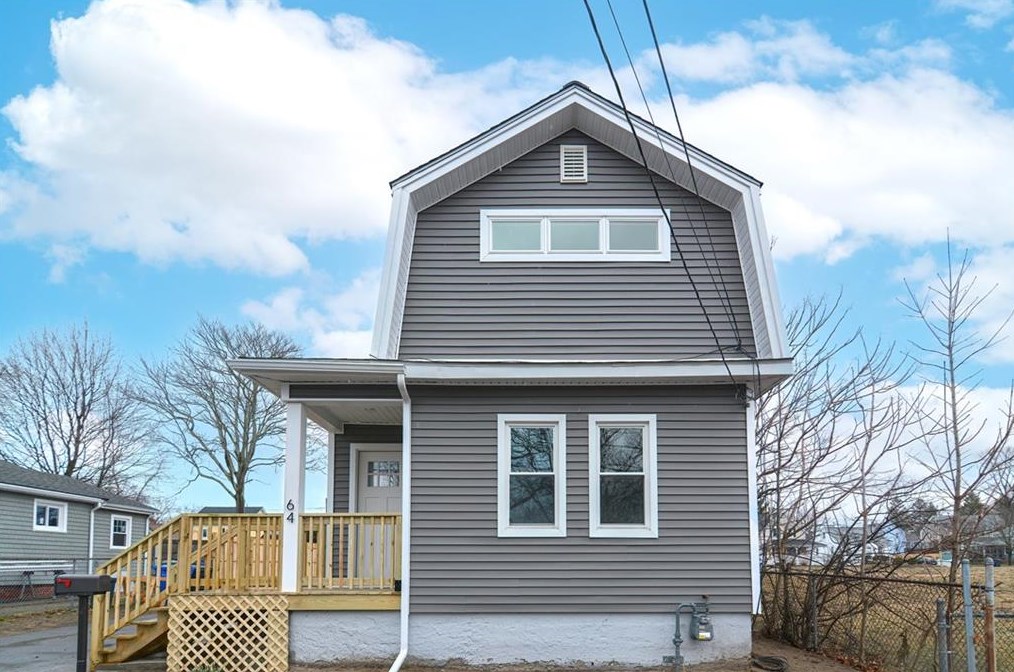 64 Burnside Ave, East Providence RI  02915-3223 exterior