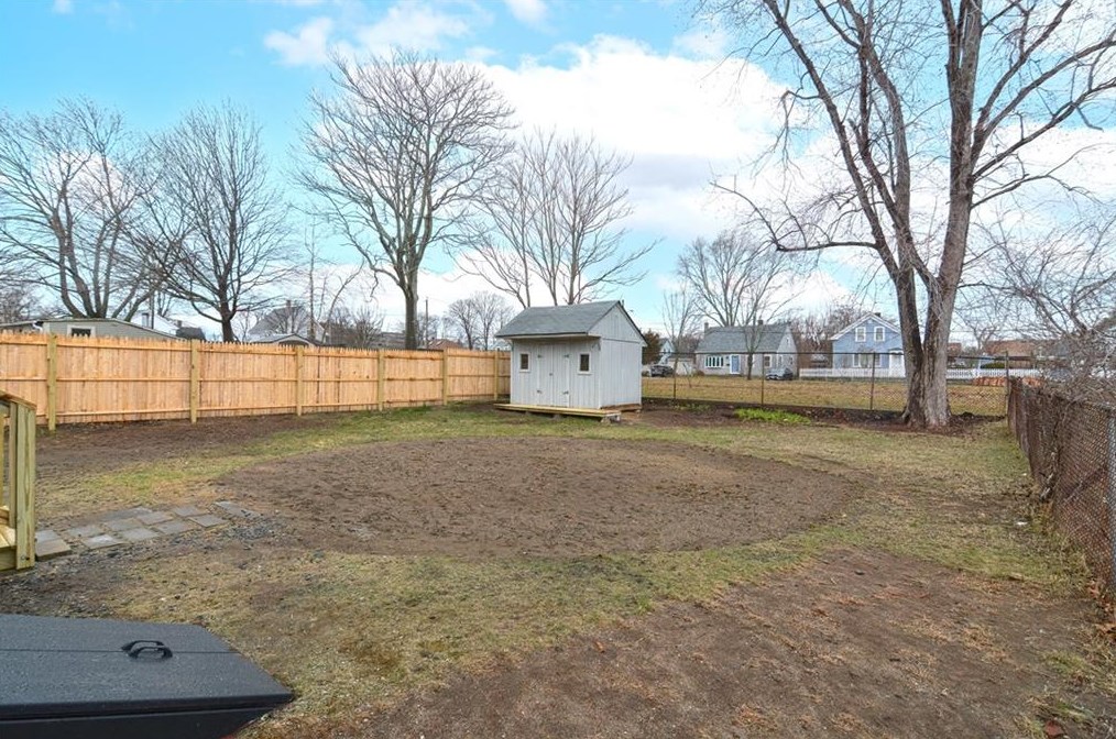 64 Burnside Ave, East Providence RI  02915-3223 exterior