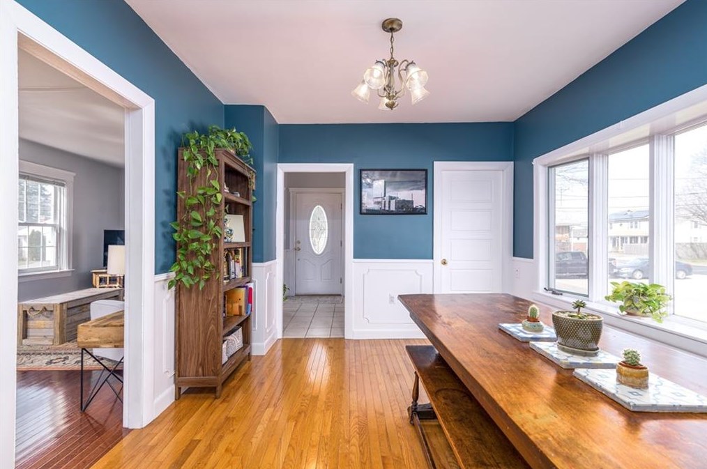 116 Greenslitt Ave, Pawtucket RI  02861-3230 exterior