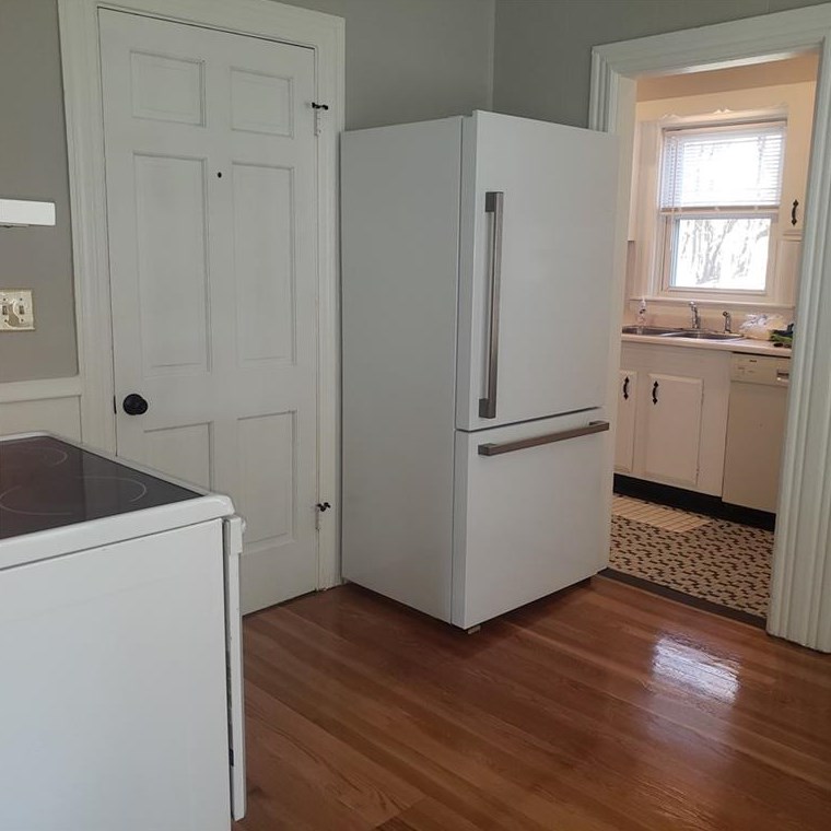 13 Redland Ave, East Providence RI  02916-1214 exterior