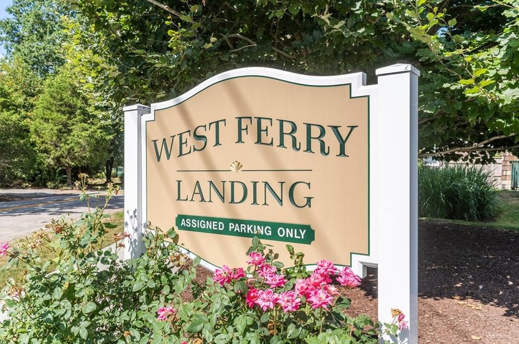 138 Narragansett Ave, Jamestown RI  02835-1103 exterior