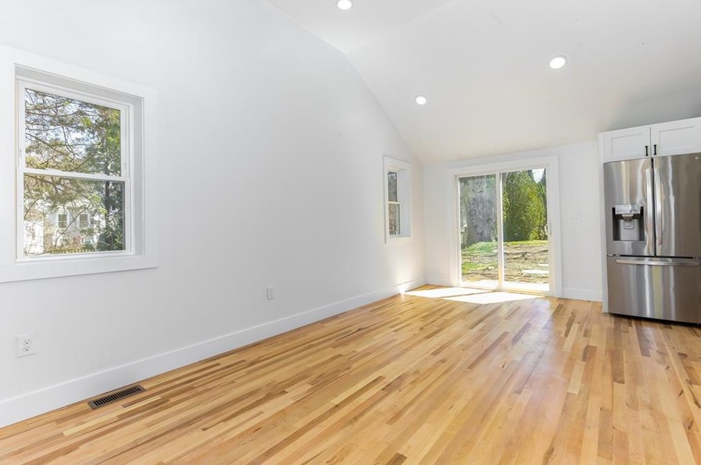 170 Brandy Brook Rd, Scituate RI  02857-2114 exterior