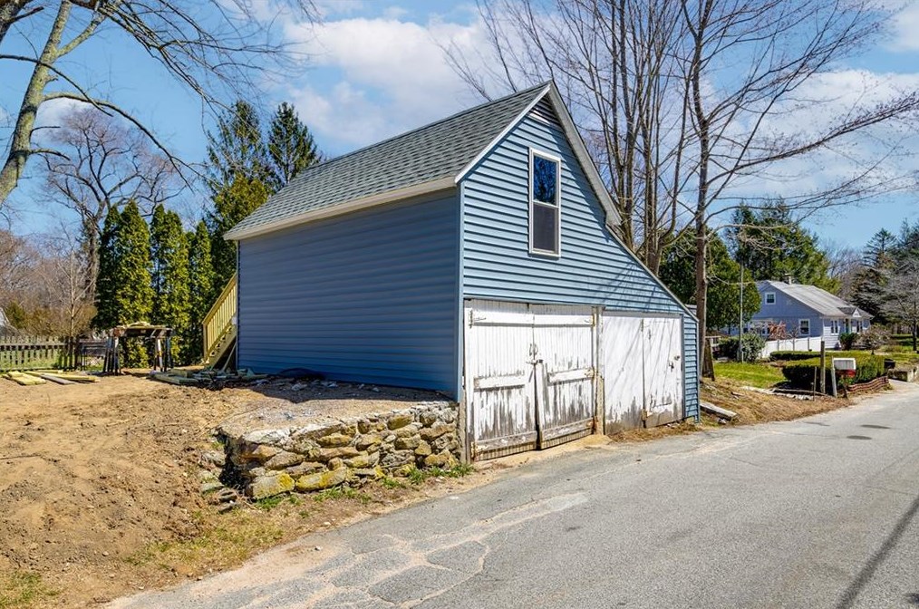 170 Brandy Brook Rd, Scituate RI  02857-2114 exterior