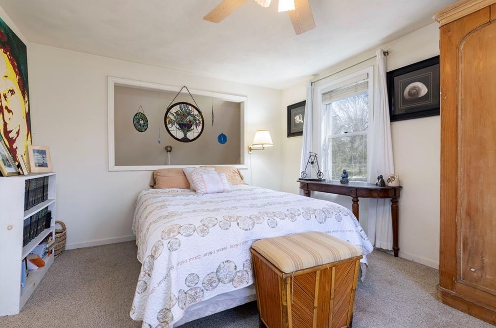 9 Ferry St, Jamestown RI  02835-2516 exterior