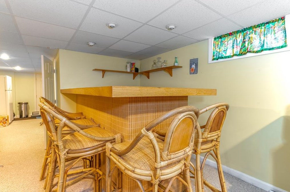 94 Lexington Ave, Cranston RI  02910-3310 exterior