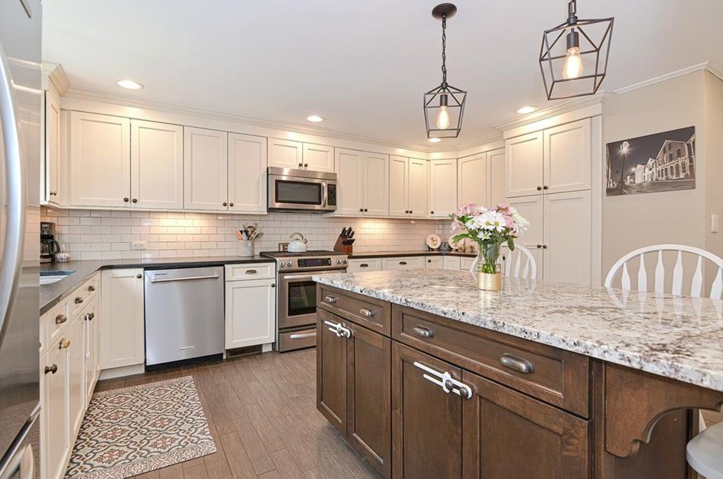 11 Maple Ave, North Smithfield RI  02824-1209 exterior