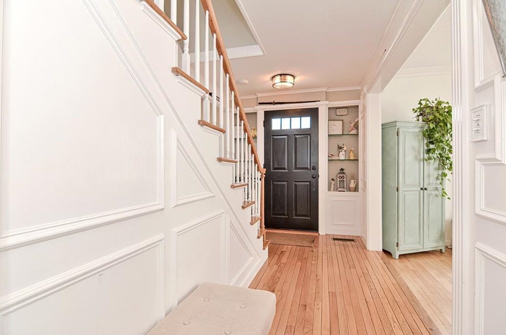11 Maple Ave, North Smithfield RI  02824-1209 exterior
