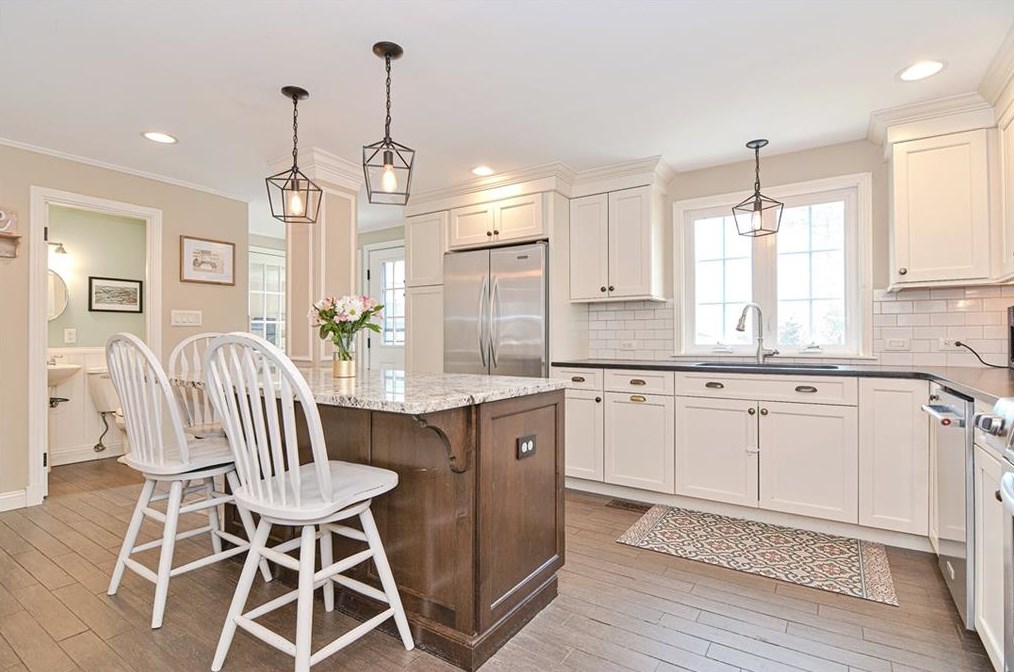 11 Maple Ave, North Smithfield RI  02824-1209 exterior