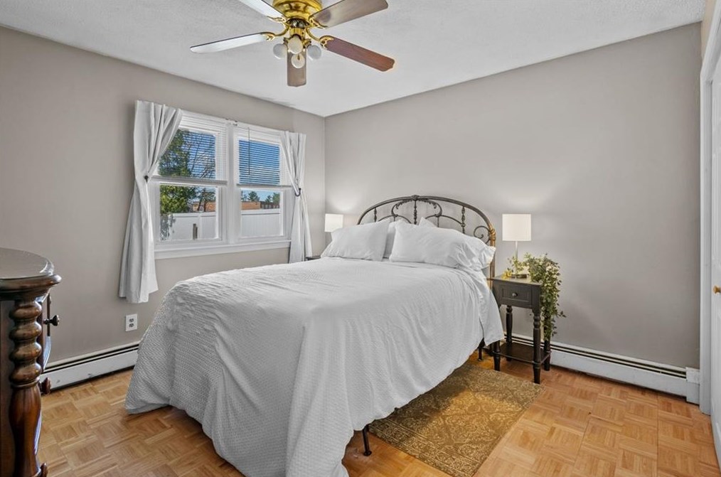 13 Hattie Ave, Smithfield RI  02828-2808 exterior