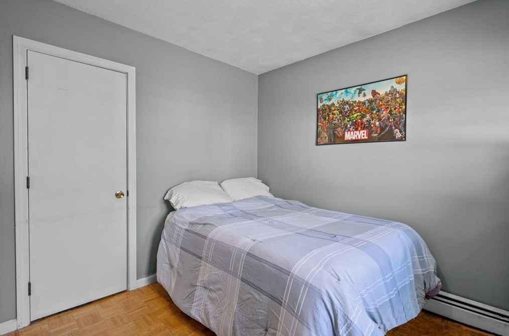 13 Hattie Ave, Smithfield RI  02828-2808 exterior