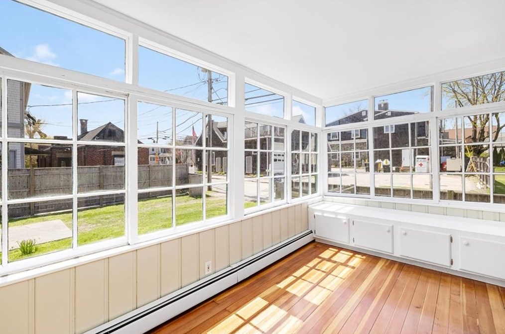 6 Coronado St, Jamestown RI  02835-1229 exterior