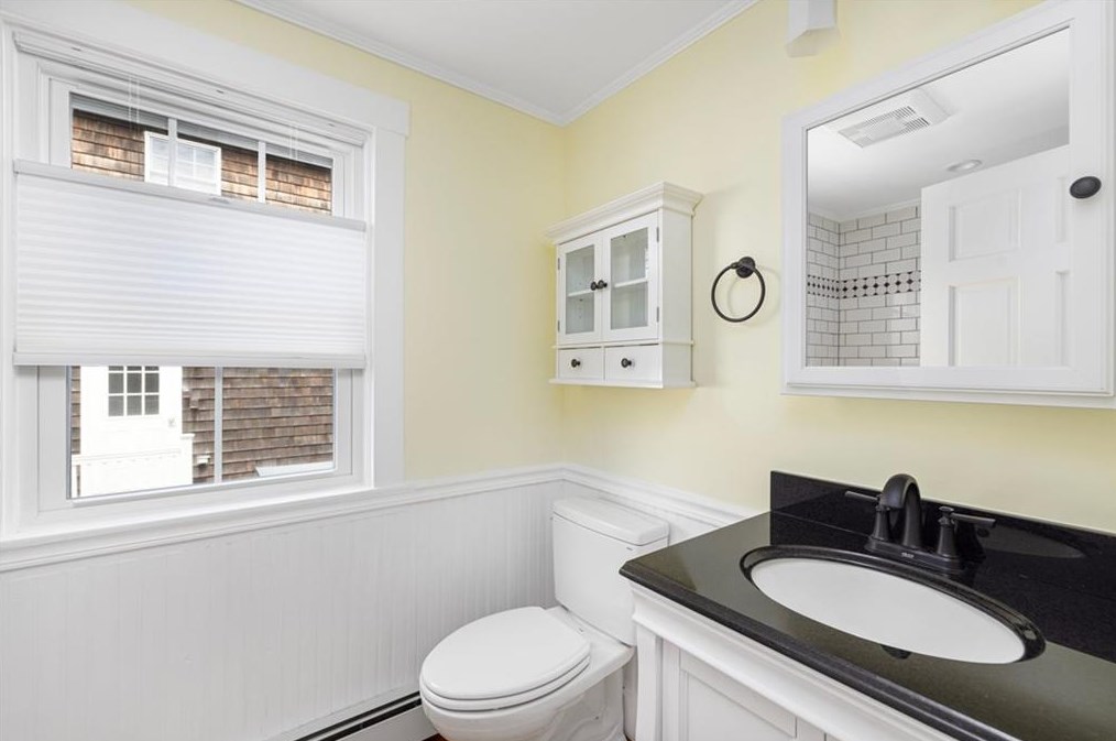 6 Coronado St, Jamestown RI  02835-1229 exterior