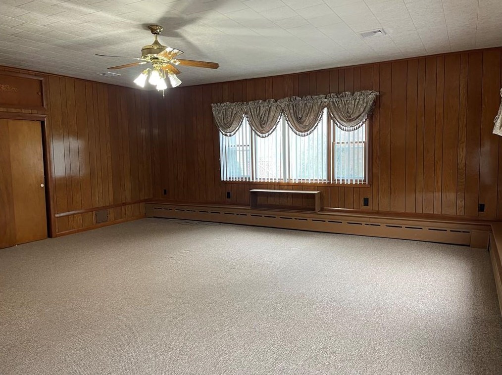 608 Mendon Rd, North Smithfield RI  02896-6962 exterior