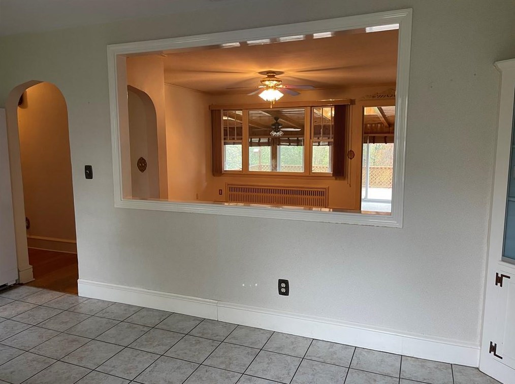 608 Mendon Rd, North Smithfield RI  02896-6962 exterior