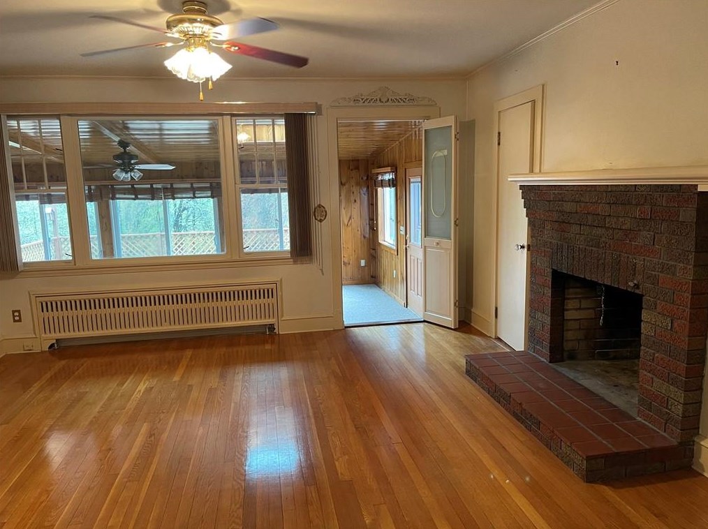 608 Mendon Rd, North Smithfield RI  02896-6962 exterior