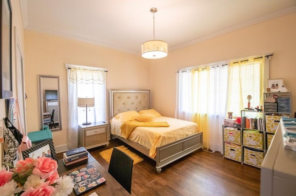 148 Fountain Ave, Cranston RI 02920-7106 exterior