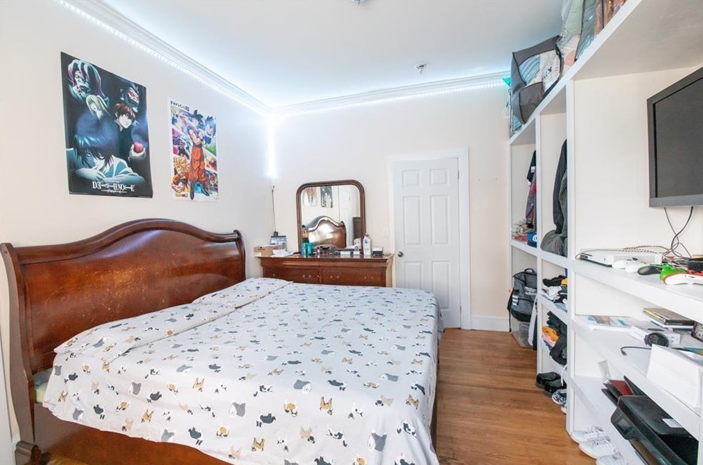 148 Fountain Ave, Cranston RI 02920-7106 exterior